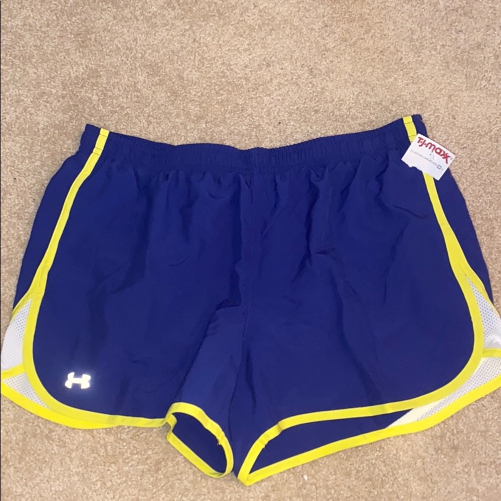 NWT Under Armour running shorts size L